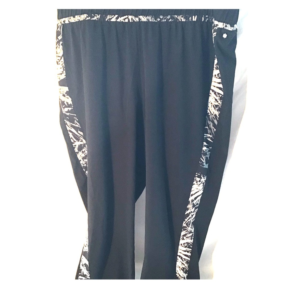 Fabletics Shea black/gray pants